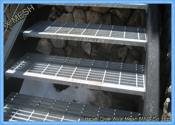 Pisadas de escalera de acero galvanizadas sumergidas calientes que rallan diversas especificaciones