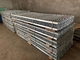 La malla de acero antirresbaladiza de la escalera del acero inoxidable/amplió la muestra libre de la cerca del metal