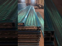 Reja perforada del tablón del metal del puntal resistente serrado del apretón S235 para la calzada