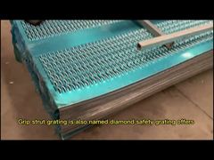 Grilla de acero galvanizado de 2 mm de acero inoxidable 240 * 4020 mm / placas de banda de rodadura antideslizante