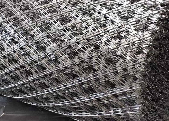 Alto alambre de púas acordeón Mesh Fence de la maquinilla de afeitar de la seguridad Cbt-60 Cbt-65