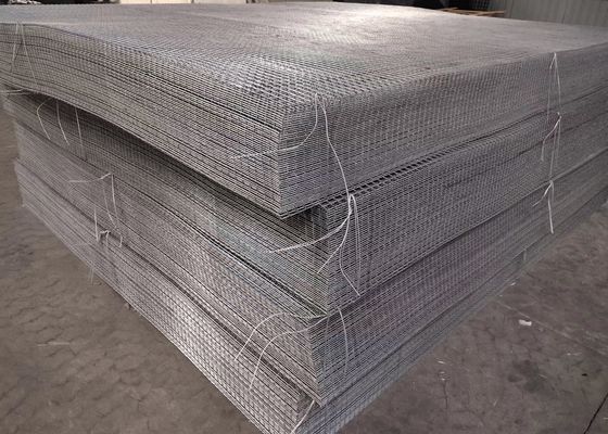 Las 2 pulgadas regular de la talla 2 X soldaron con autógena la anchura de Mesh Galvanised Wire Panel los 2.2m