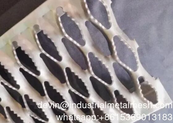 Grilla de aluminio de acero inoxidable, agarre, estribo, banda de rodadura de la escalera, placa antiderrapante para los peldaños de la escalera