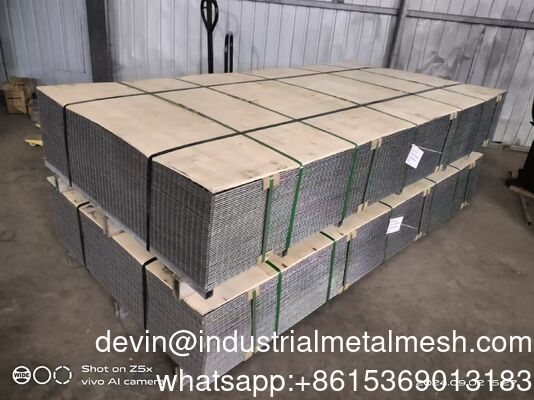 Fabrica de paneles de malla de alambre soldado galvanizado de 150X50mm