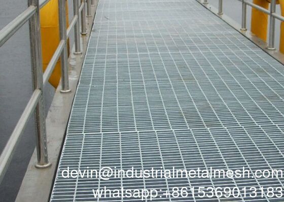 Rejilla de piso de acero industrial Brid y carretera personalizada profesional Rejilla de acero galvanizado en caliente Rejilla de acero inoxidable