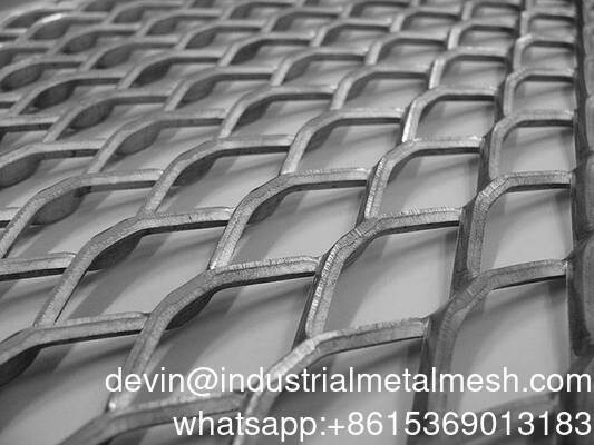 Material de construcción Revestimiento de fachada de aluminio de chapa metálica expandida malla de alambre para el pasillo escalera de deflector