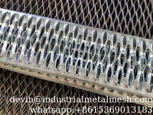 Peldaños de seguridad para escaleras de rejilla Grip Strut - Peldaños de rejilla antideslizantes