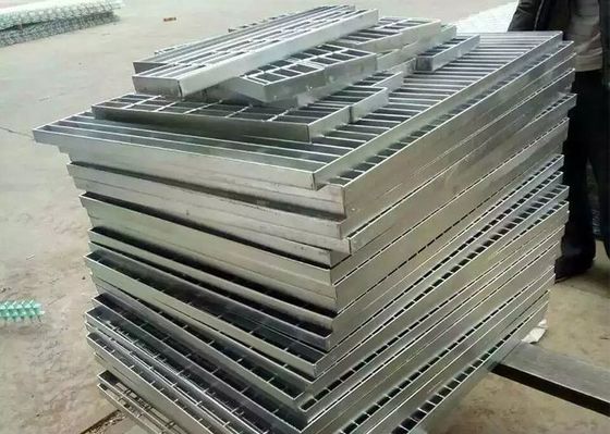 1005 X 600 Lb Rejas de suelo galvanizadas y rejas de escaleras para offshore