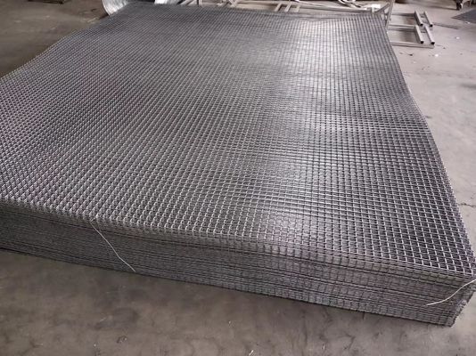 3.4mm paneles de alambre soldado galvanizado cerca 15cm malla 1.22 * 2.44 Negro