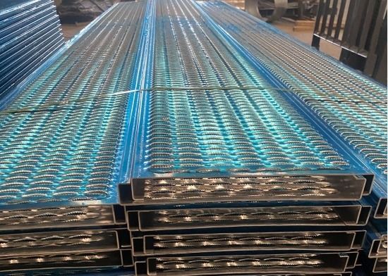 Calor sumergido galvanizado 32 * 5mm Acero de pasarela de agarre de repiel de rejilla