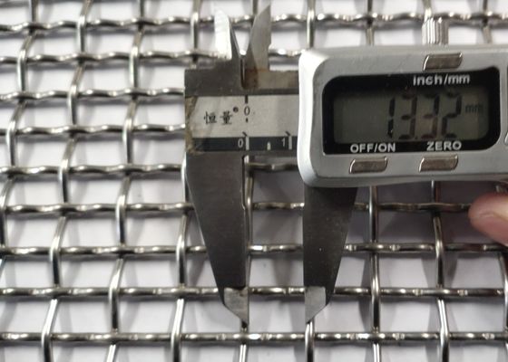 Alta resistencia a la tracción 8x13mm abertura de acero inoxidable de malla de alambre acribillado