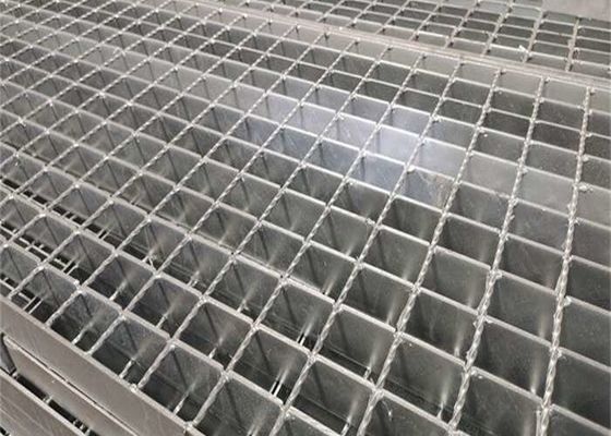 Grilleta de acero galvanizado plana/serrada para pasarela de plataforma / cubierta de zanja de drenaje