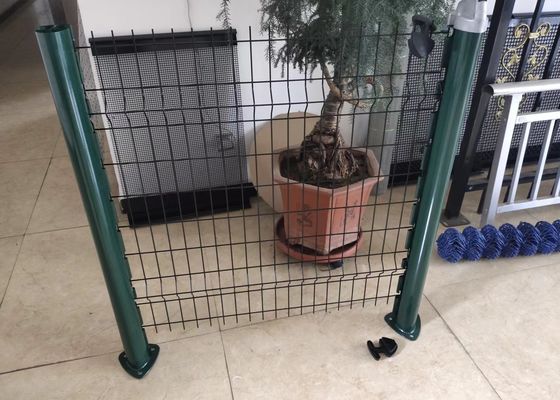 El Pvc cubrió el panel curvó el jardín de acero de Peach Post For de la cerca