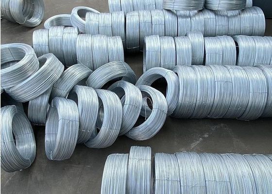 El alambre de atascamiento galvanizado del metal del soldado enrollado en el ejército del precio del rollo del alambre del hierro del cinc galvanizó el alambre de hierro galvanizado de la inmersión caliente