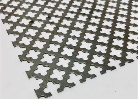 Hojas de metal perforadas con patrón de trébol de hoja llena de espesor de 6 mm