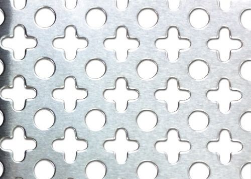 Hojas de metal perforadas con patrón de trébol de hoja llena de espesor de 6 mm