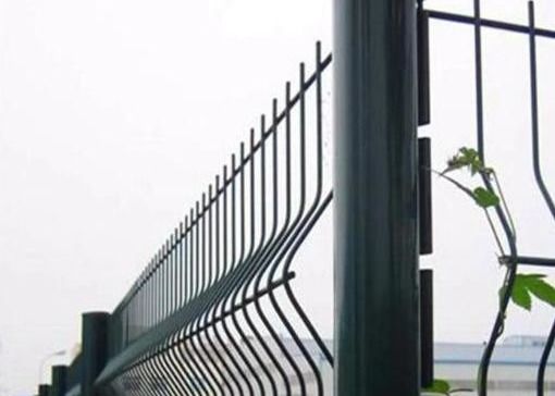 Recinto de malla de alambre curvado 3D de soldadura galvanizado revestido con PVC