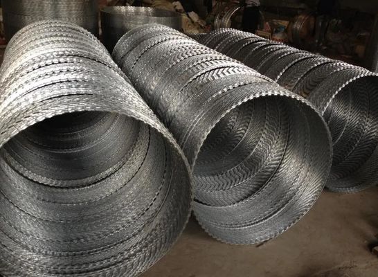 Cables de Concertina con cuchilla galvanizada de púas para la lucha contra la piratería