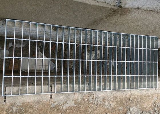 1005 X 600 Lb Rejas de suelo galvanizadas y rejas de escaleras para offshore