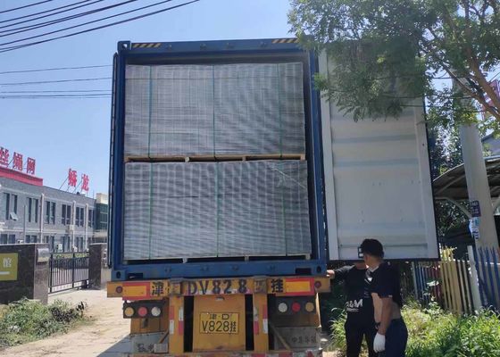 Las 2 pulgadas regular de la talla 2 X soldaron con autógena la anchura de Mesh Galvanised Wire Panel los 2.2m