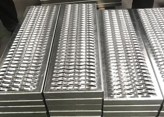 Max 6000 mm de agarre regular de apoyo de pasarela para pisadas de escaleras rampas y cubiertas