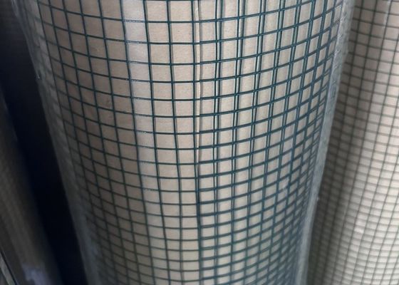 el cuadrado galvanizado 1x1 1/2x1/2 de 0.5-2m m soldó con autógena el alambre Mesh Rolls