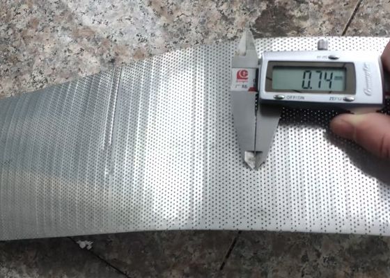 0.6mm agujero 80mm de ancho de acero inoxidable hoja perforada agujero redondo
