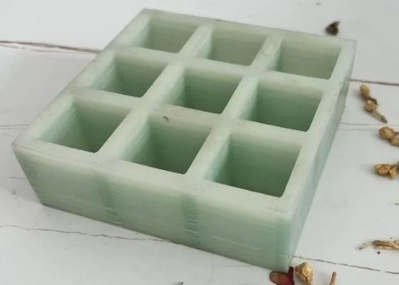 Rejilla pultrudada de FRP de espesor de 38 mm con superficie de rejas y instalación de fijación de pernos