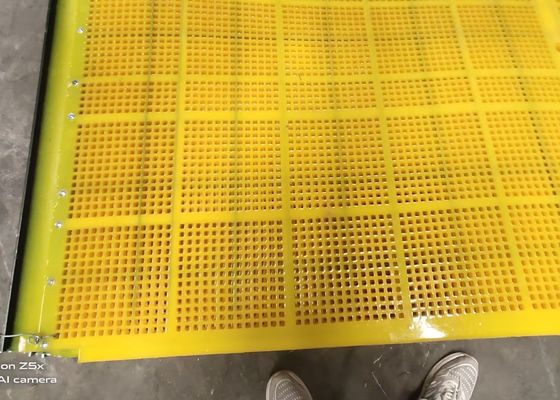 Rendimiento óptimo de 30 mm de espesor de malla de pantalla de poliuretano cuadrado en tejido plano