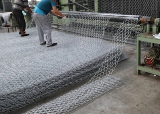 Caja galvanizada 1 x 1 x 1 metro de Gabion/malla de alambre hexagonal de Gabion 50 x 50 milímetros