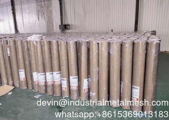 Rectangular agujero de malla de alambre soldado diseñado con el método de soldadura puntual y tamaños de rollo 24 Aplicable en diversos proyectos estructurales