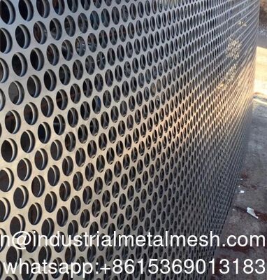 Panel de malla metálica de aluminio, acero inoxidable y galvanizado con orificios redondos y ranuras, venta caliente en Egipto