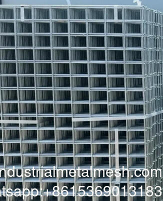 El alambre soldado con autógena Mesh Panels el 1.2x2.4m galvanizó la chapa de acero 2" de los 4x8ft los agujeros