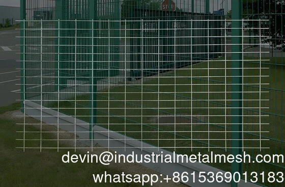 Paneles de malla de alambre soldado con apertura de 50x100 mm con soporte de placa de acero