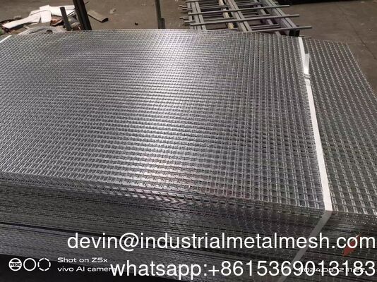 Panel de malla de alambre soldado galvanizado negro Precio de fábrica personalizado