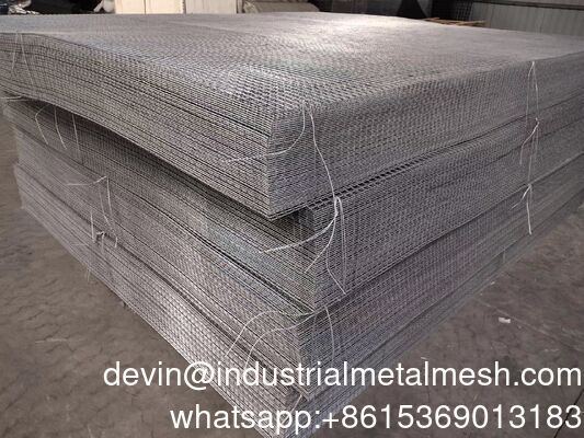 3.7mm Panel de malla de alambre soldado negro 150mm * 150mm para la construcción
