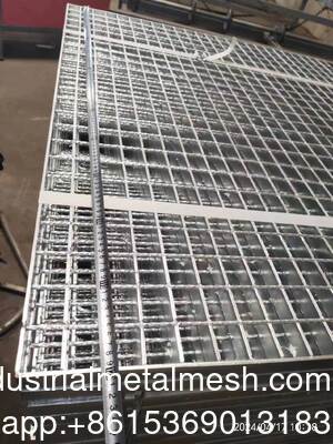 Suministrador Soldadura de Rejas de acero dentado China HDG Rejas de acero dentado
