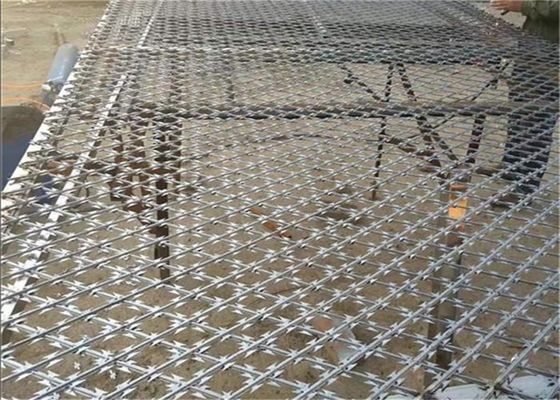 el alambre acordeón de la maquinilla de afeitar Bto-22 de 1.6m m galvanizó las bobinas para el cercado anti del alambre de la cuchilla de la subida