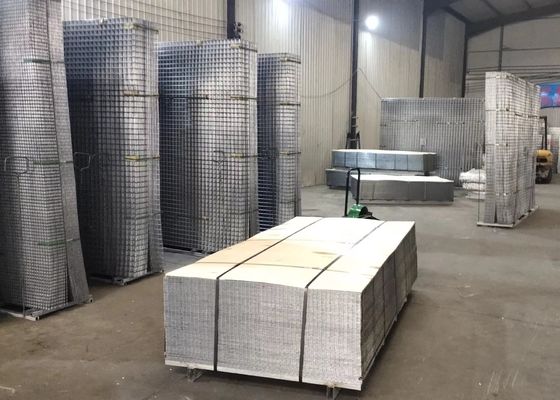 2X2 galvanizó la protección contra la corrosión soldada con autógena ganado de Mesh Panel Sheet del alambre