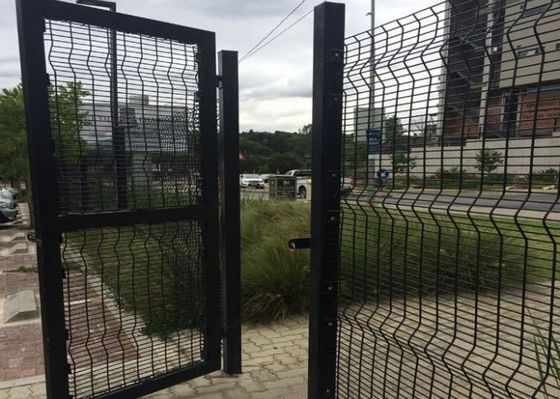 La alta seguridad Nylofor los 6ft 3D que modelaban el PVC cubrió la cerca anti de la subida 358