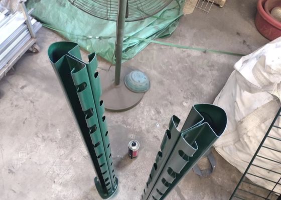 el polvo alto de los 0.63m cubierto curvó la cerca Welded Wire del metal