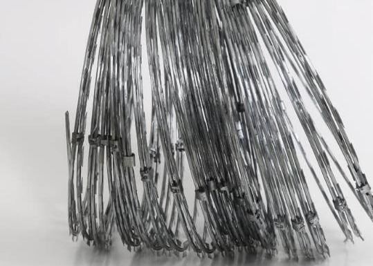 Alambre de acero de púas de la pequeña maquinilla de afeitar acordeón del lazo con los clips solos y el tipo cruzado de la maquinilla de afeitar (BTO-22)