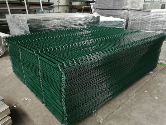 1.2x3.0m Pvc recubierto cerca de metal curvado 3d V curva para el aeropuerto