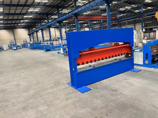 Máquina de flexión de malla de alambre de 3 m de ancho para paneles de vallas de malla curvada
