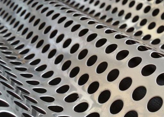 Alambre decorativo galvanizado sumergido caliente Mesh For Speaker Perforated del metal