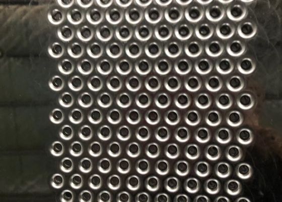 Material de construcción: láminas metálicas perforadas con agujero redondo de 316 micrones