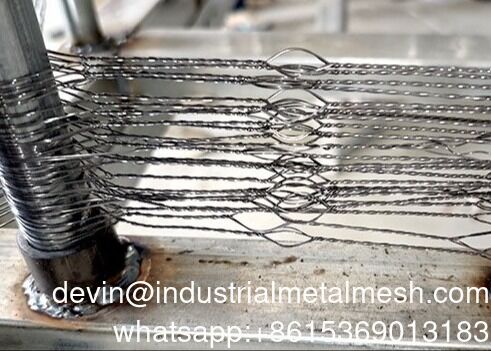 Obstáculos de acero poco visibles Putanka MZP con 10 metros de perímetro