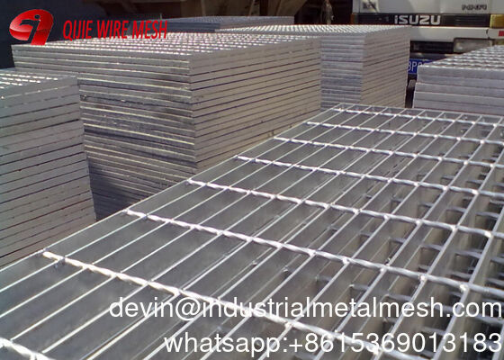 OEM de alta calidad popular de acero soldado de rejilla económica para el tráfico peatonal, cubierta de drenaje y suelo ligero
