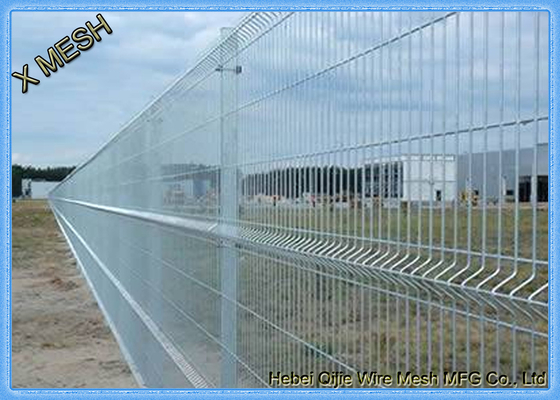 La seguridad galvanizada de la malla de alambre 3D curvó la cerca del metal flexible y el PVC durable cubrió