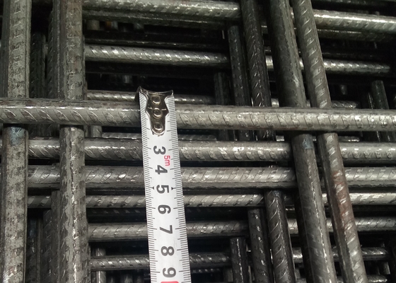 Forma de agujero de malla cuadrada de alambre soldado con autógena de refuerzo de 6x2,4 metros